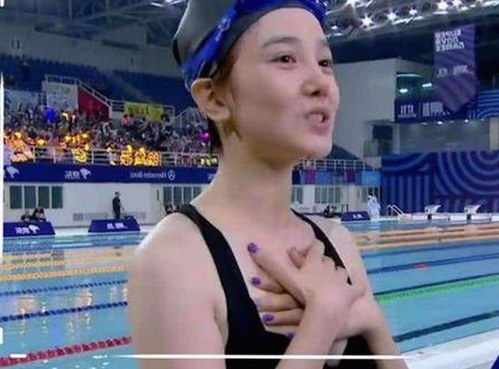 娱乐圈背后的故事：明星与吃瓜群众的互动揭秘