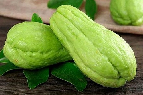 揭秘“吃瓜女配音”背后的故事与网络热潮